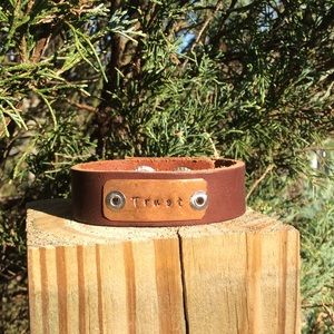 Leather cuff-bracelet